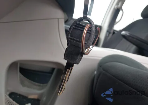 2011 Dodge Grand Caravan Crew z USA, uszkodzony, nr VIN 2D4RN5DG8BR756376